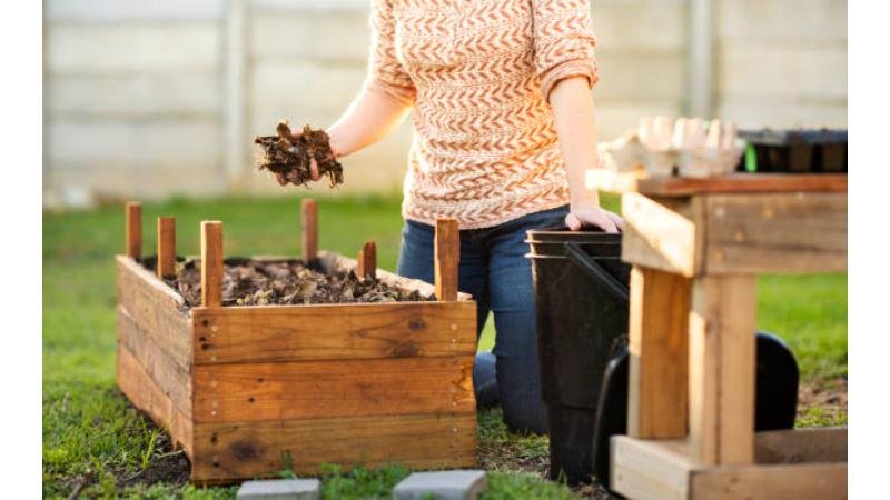 How to Winterize a Raised Garden Bed